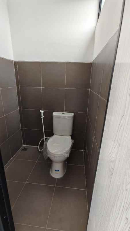 dijual ruko gudang kantor jl raya fatahillah desa