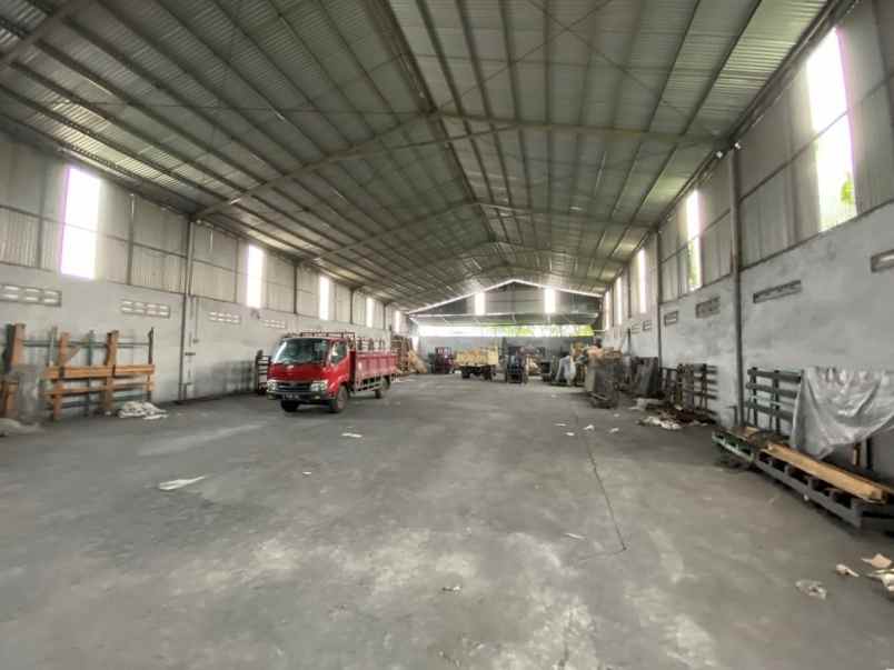 dijual ruko gudang kantor kaliabang tengah