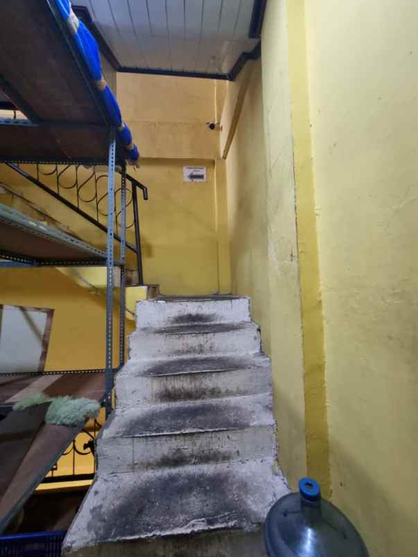 dijual ruko gudang kantor pasar tengah