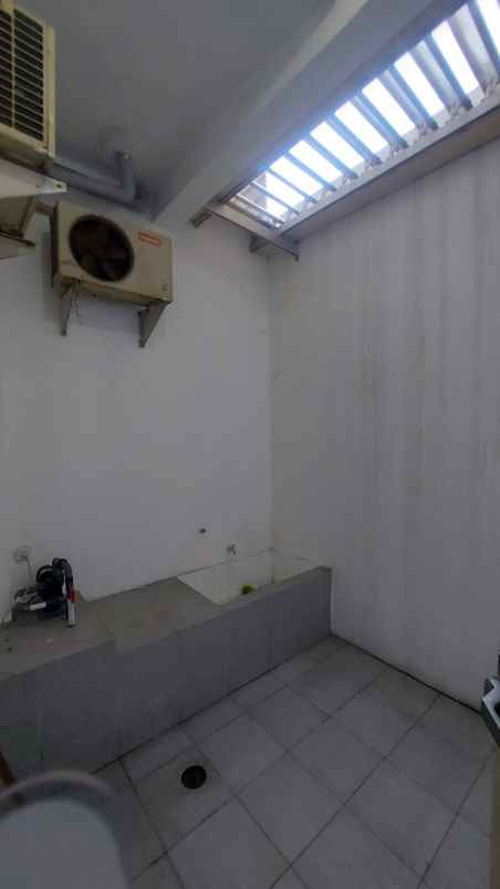 dijual ruko gudang kantor raya merr