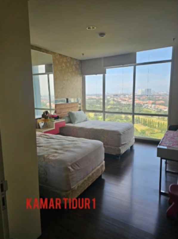 dijual rumah adhiwangsa