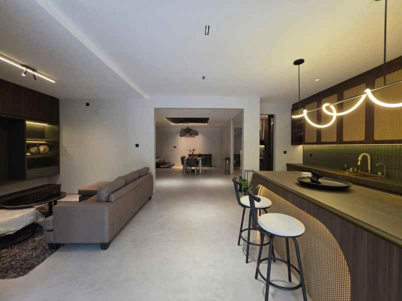 dijual rumah alam sutera feronia