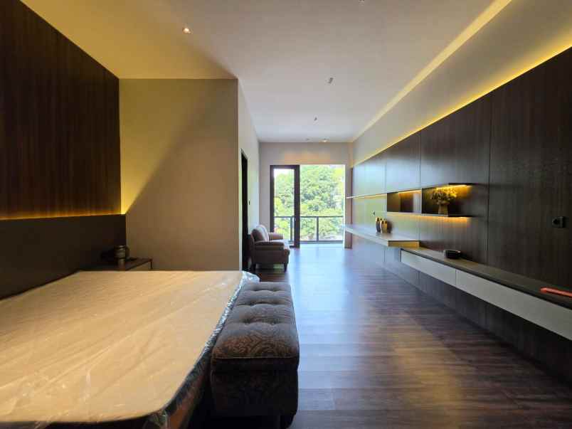 dijual rumah alam sutera feronia
