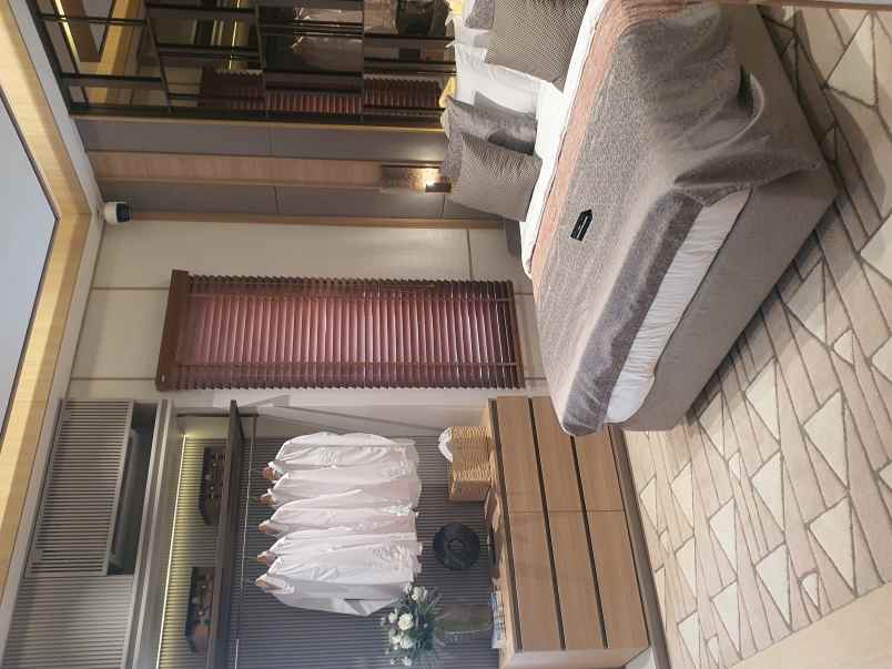 dijual rumah allegra casa de lago lippo