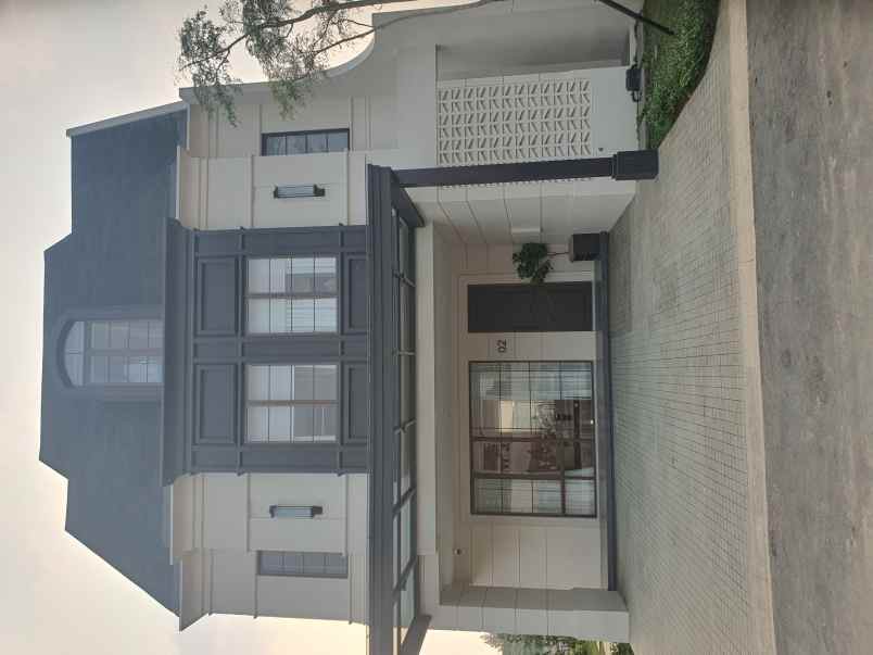 dijual rumah allegra casa de lago lippo