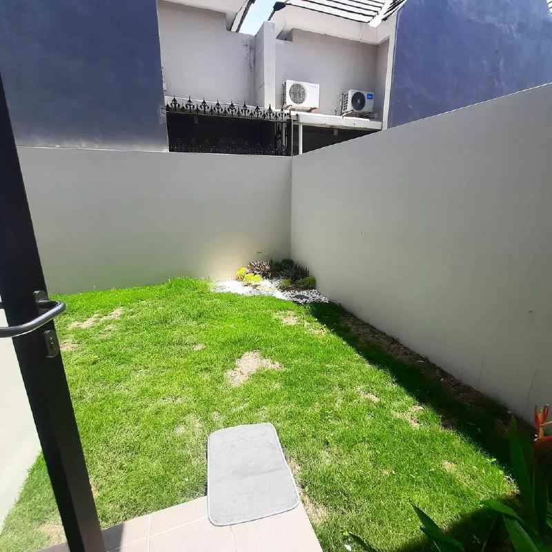 dijual rumah amartha safira