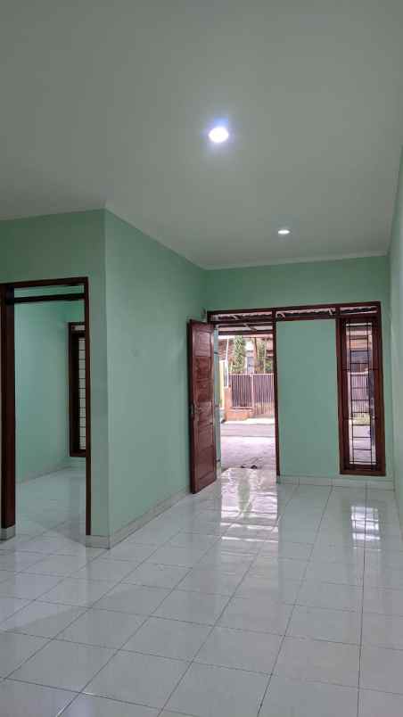 dijual rumah arcamanik