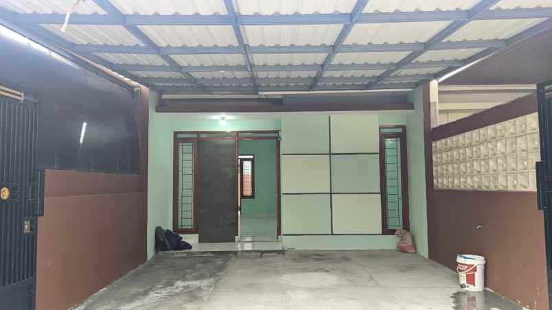 dijual rumah arcamanik