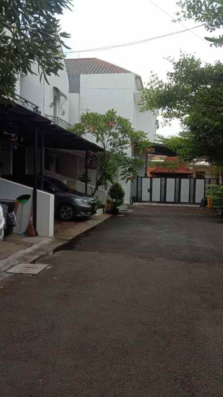 dijual rumah asoka town house cawang