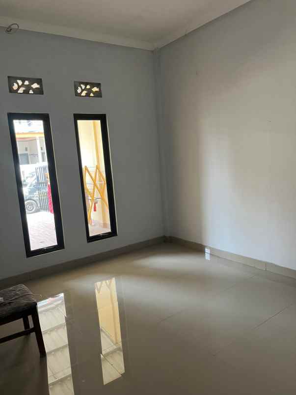 dijual rumah bagus siaphuni di harapan indah 1 bekasi