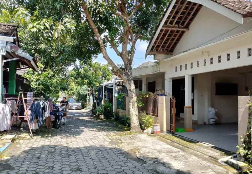 dijual rumah bantul