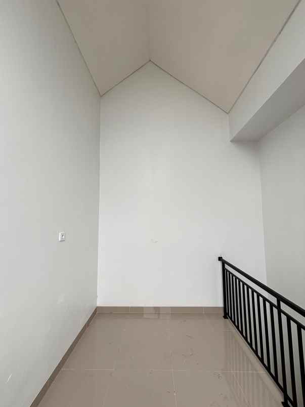 dijual rumah baru dalam cluster di reni jaya pamulang