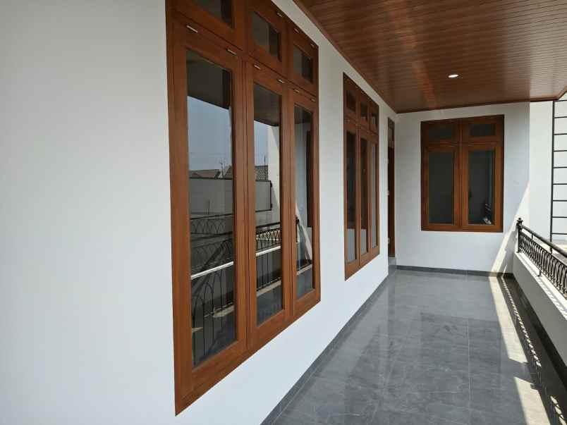 dijual rumah baru di sumber solo