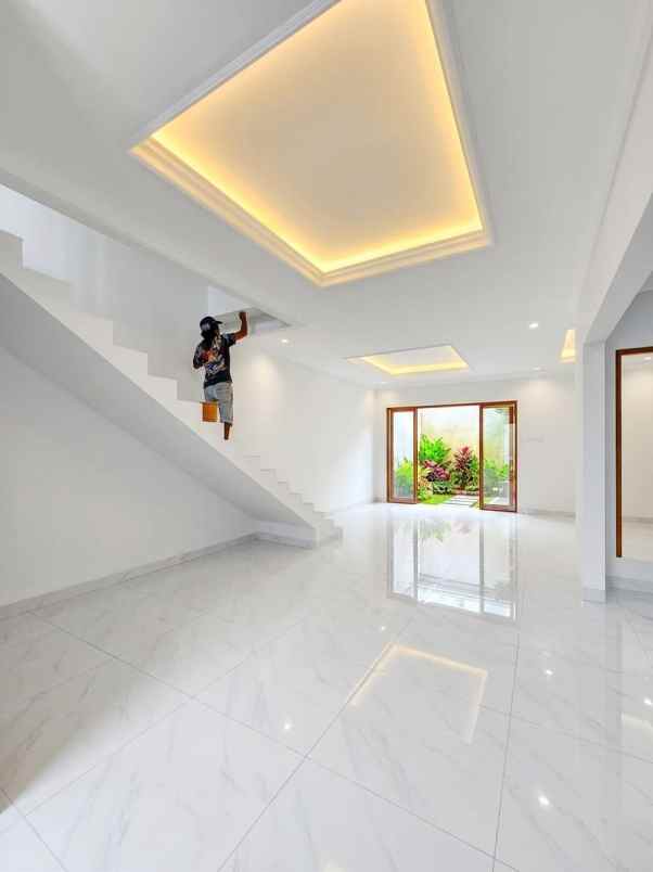 dijual rumah baru on progres design american classic