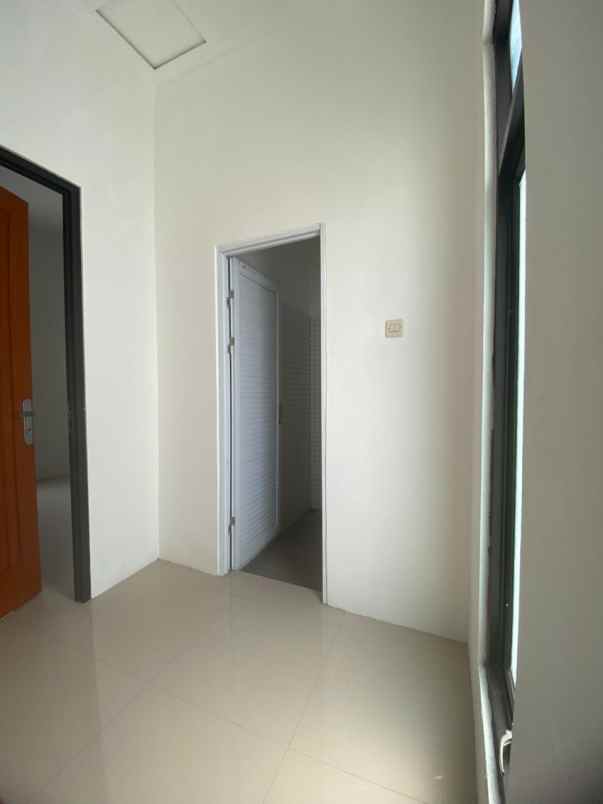 dijual rumah bedahan sawangan depok