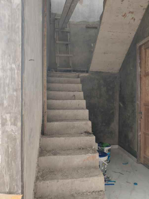 dijual rumah beji depok