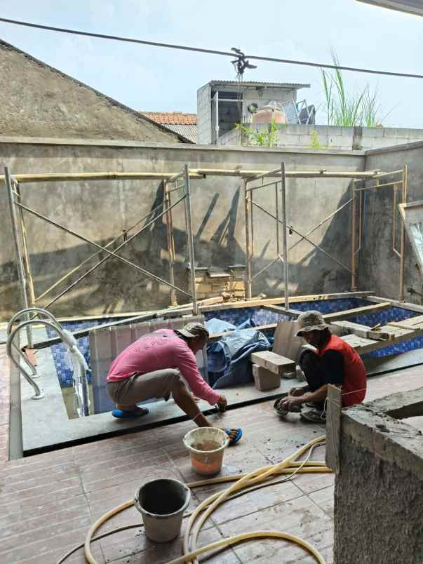 dijual rumah beji depok