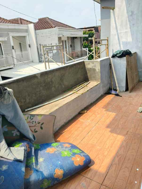 dijual rumah beji depok