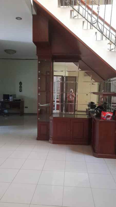 dijual rumah bendul merisi