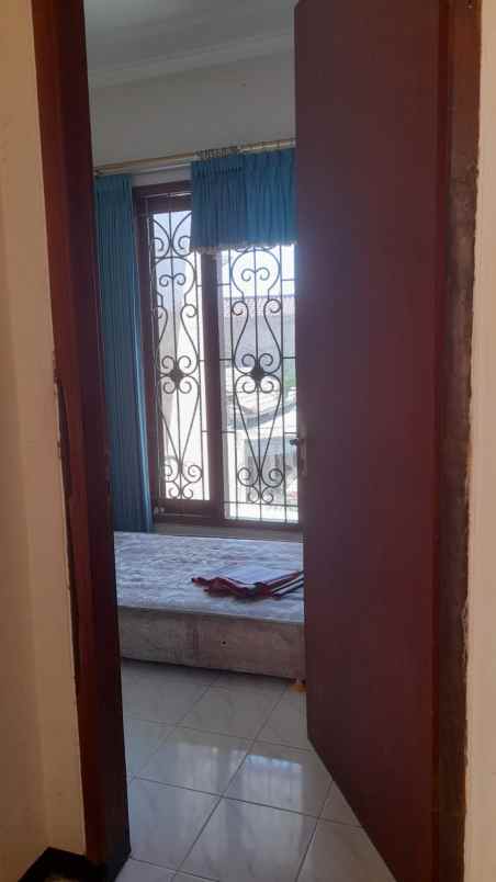 dijual rumah bendul merisi