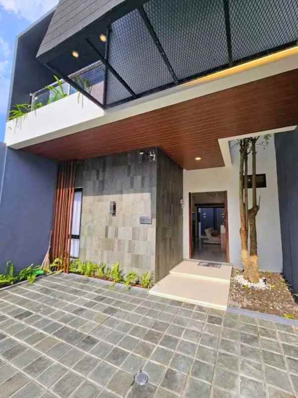 dijual rumah besi jangkang