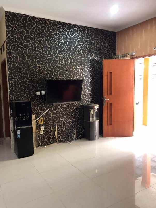 dijual rumah bkr regency