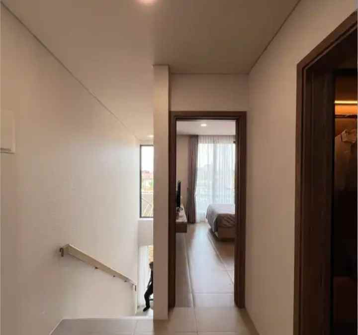 dijual rumah bsd city