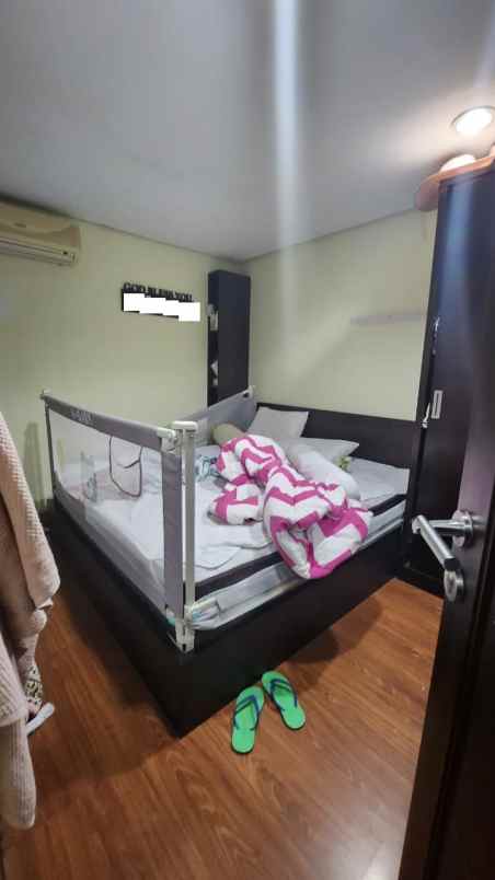 dijual rumah bukit gading mediterania