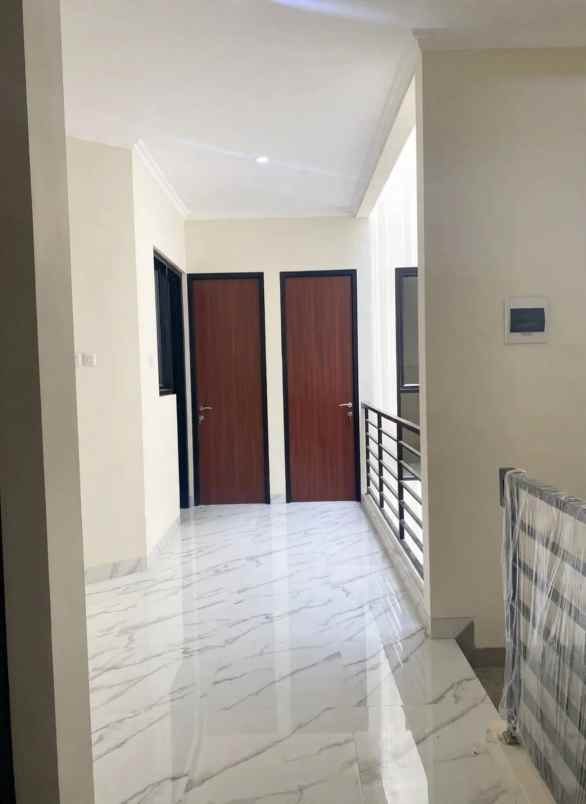 dijual rumah cakung