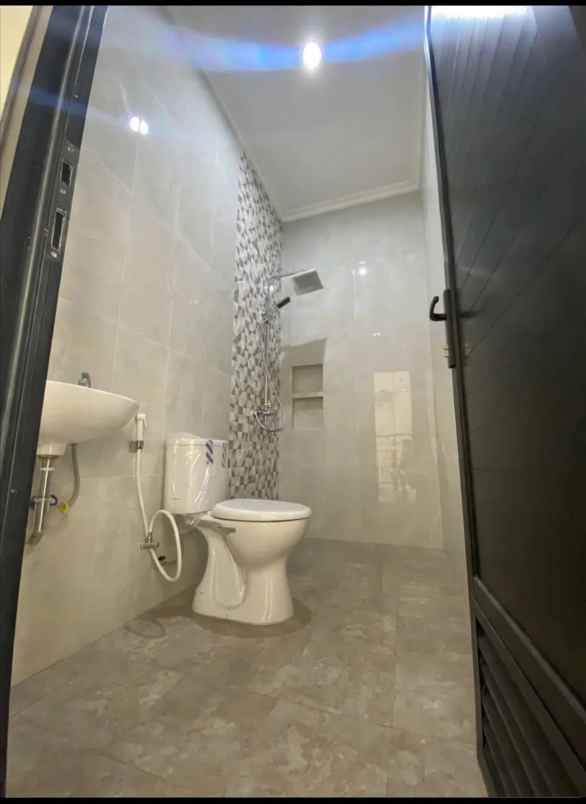dijual rumah cakung