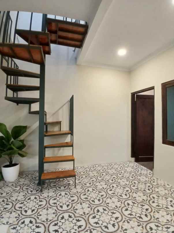 dijual rumah candi gebang