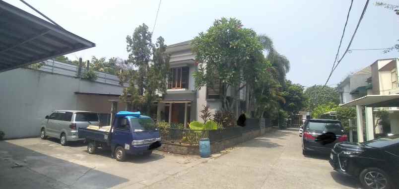 dijual rumah cantik di lebak bulus