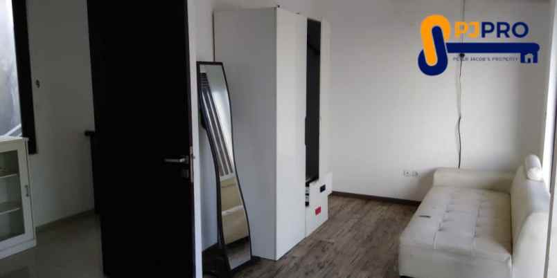 dijual rumah cantik siaphuni di golden city bekasi