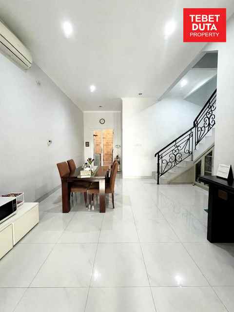 dijual rumah cempaka putih
