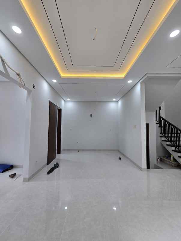 dijual rumah cempaka putih tengah