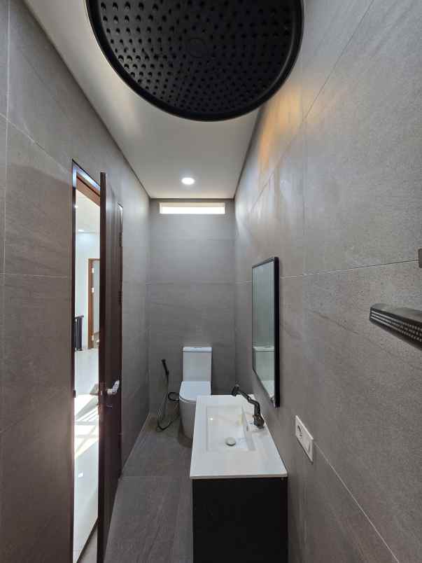 dijual rumah cempaka putih tengah