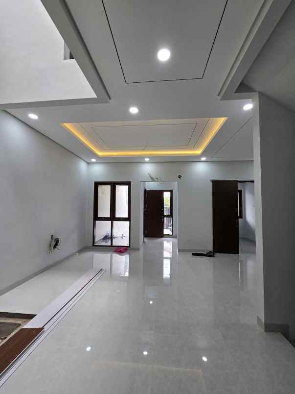 dijual rumah cempaka putih tengah