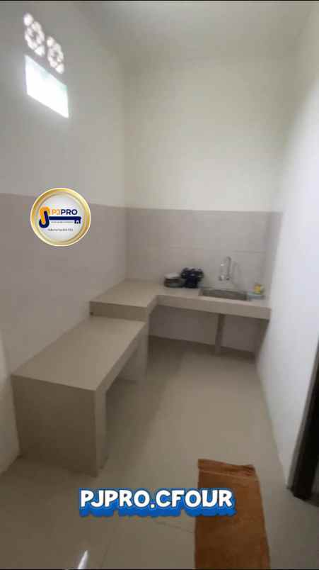 dijual rumah cikambuy