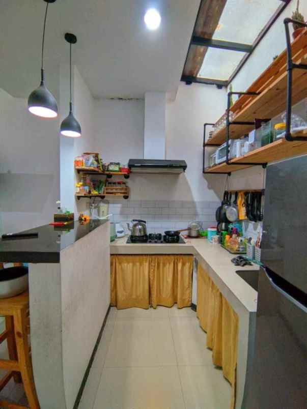 dijual rumah cilengkrang