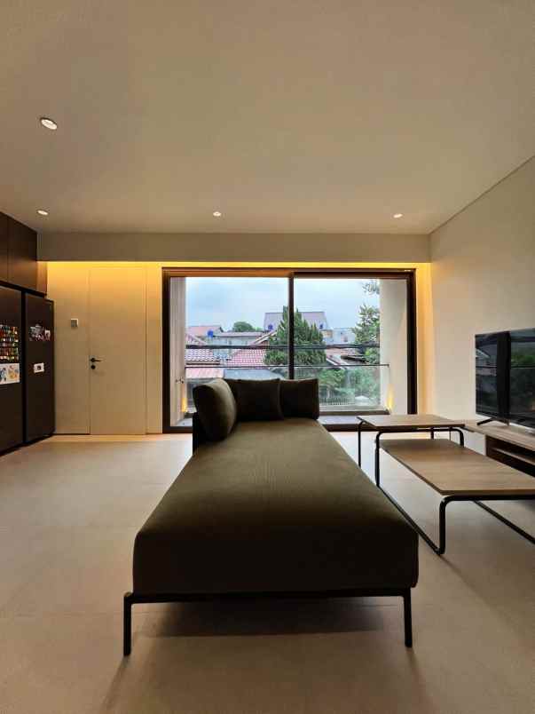 dijual rumah cinere estate depok