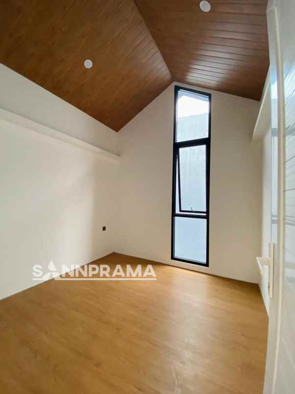 dijual rumah cipedak