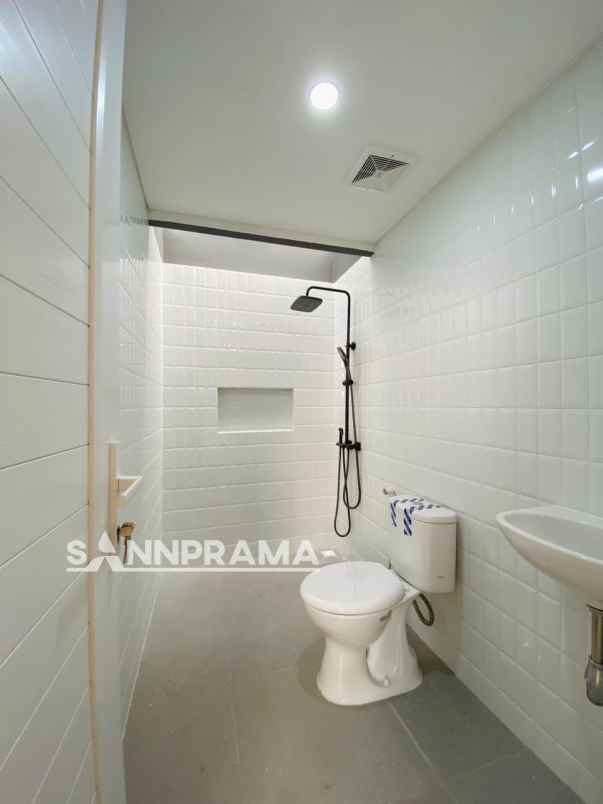 dijual rumah cipedak