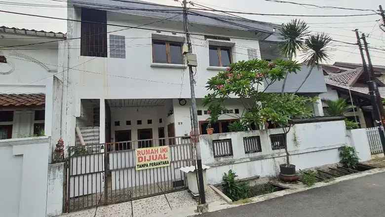 Dijual Rumah 2 Lantai Masih Nego Siap Huni Lokasi Bangun Cipta Jaktim