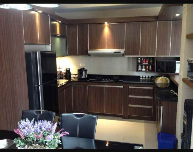 dijual rumah cisaranten