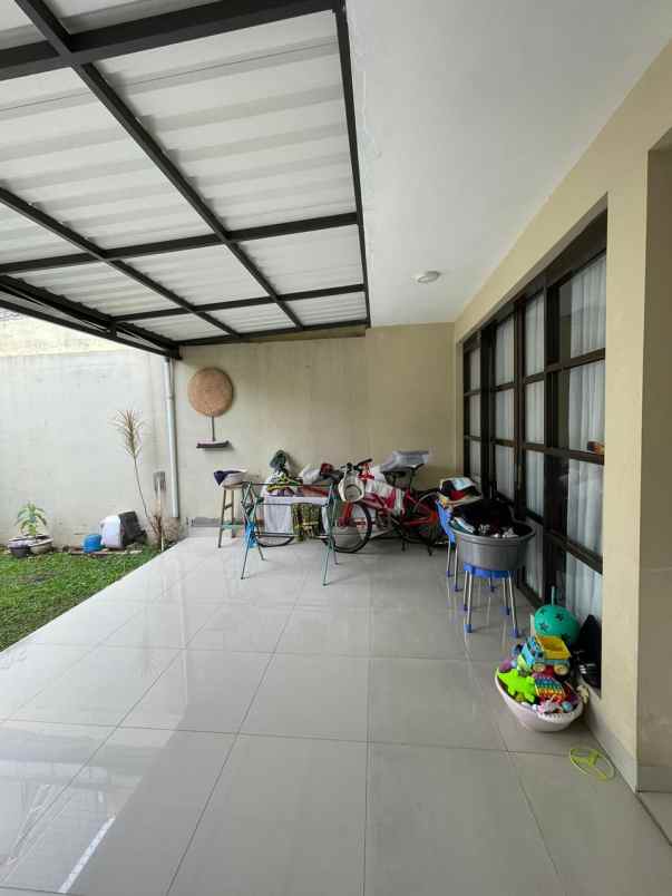 dijual rumah cisaranten kulon