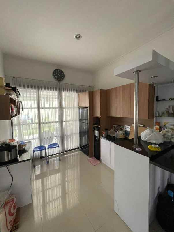 dijual rumah cisaranten kulon