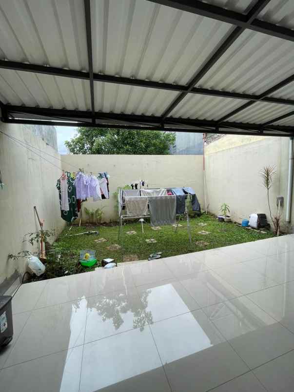 dijual rumah cisaranten kulon