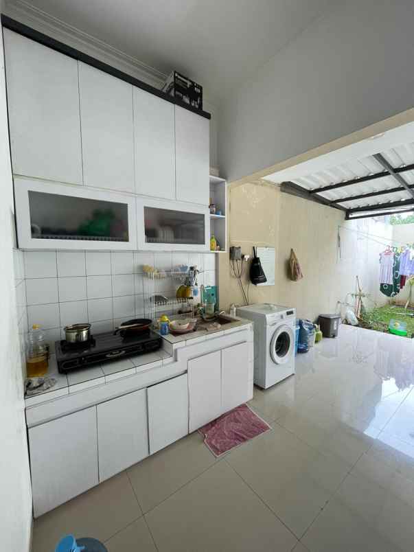 dijual rumah cisaranten kulon