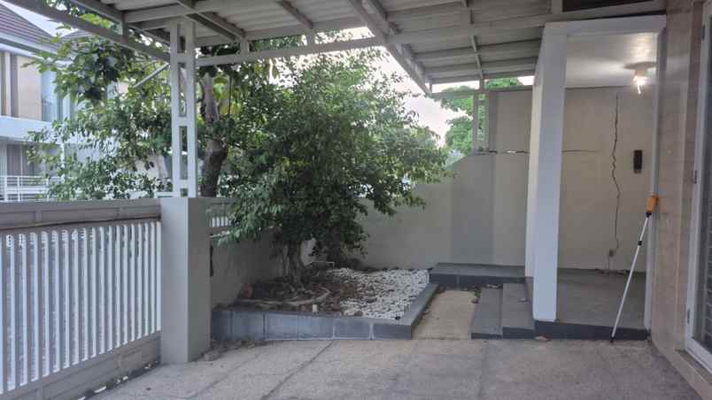 dijual rumah citraland