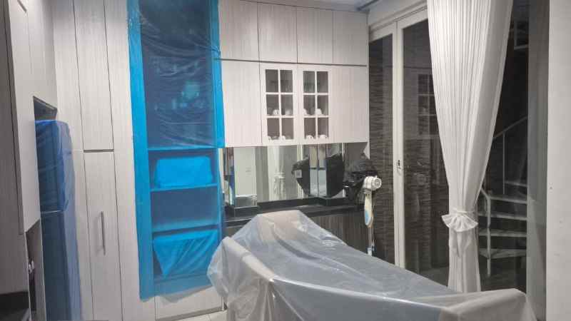 dijual rumah citraland